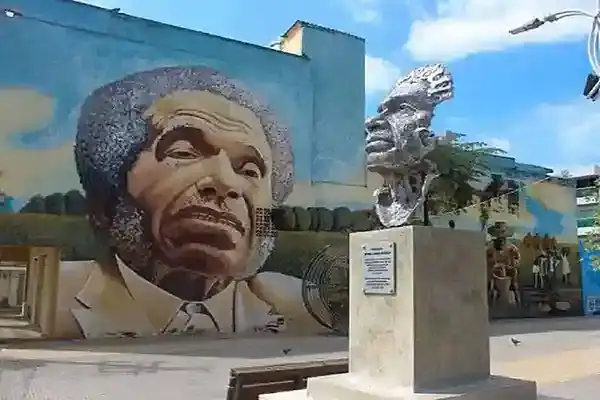 Plaza y mural Manuel Zapata Olivella 1 Plaza y mural Manuel Zapata Olivella