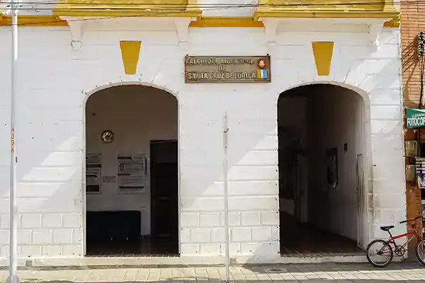 Servicios y entidades 1 Servicios y entidades Lorica