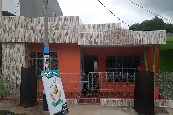 Abrazo solidario 28 Casas De Paso